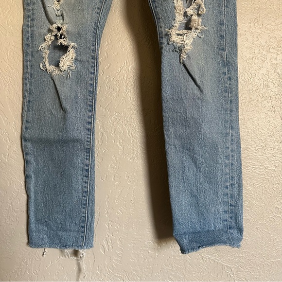 Levi 501 Stretch Skinny Jean 🩵 - Picture 5 of 7